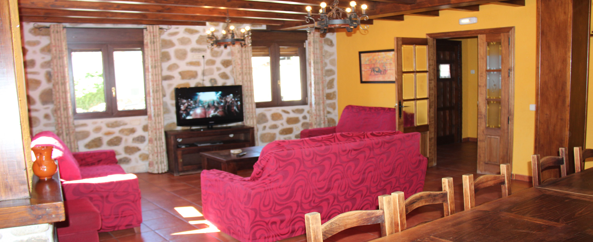 PARA DISFRUTAR DE LA COMPA&Ntilde;&Iacute;A C&Oacute;MODAMENTE